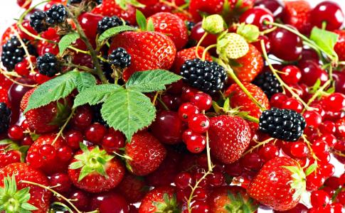 浆果，草莓，黑莓，红醋栗，维生素