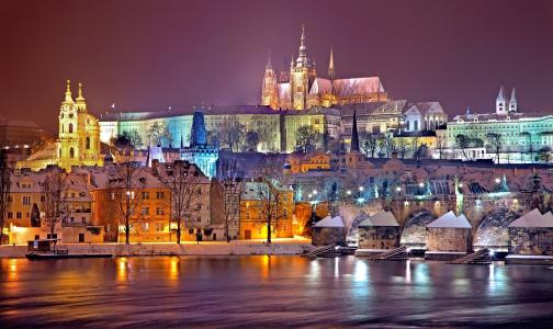 布拉格，晚上，冬天