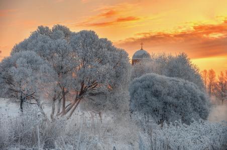 Gordeev爱德华，自然，冬天，雪，树，草，圆顶，教堂，早上