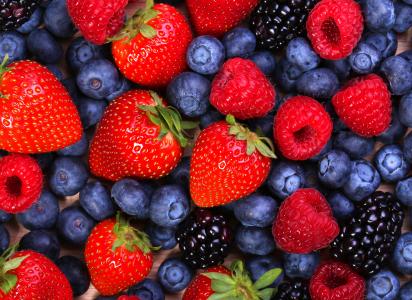 浆果，草莓，覆盆子，蓝莓，黑莓，浆果，草莓，覆盆子，蓝莓，黑莓