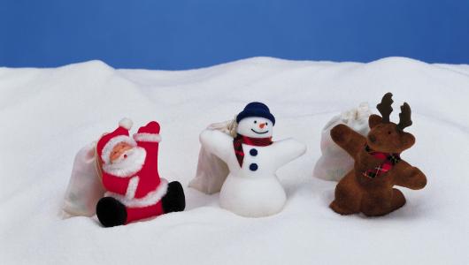 玩具圣诞老人，雪人和鹿