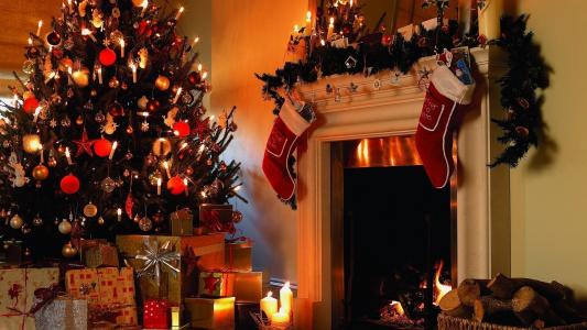 节日，蜡烛，圣诞玩具，圣诞树，镜子，圣诞树，壁炉，柴火，火