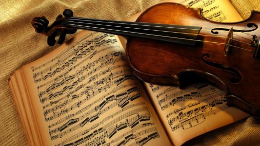 小提琴，乐谱，心灵的旋律