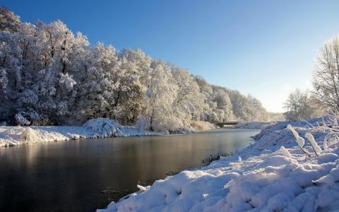 小河，美丽，冬季景观
