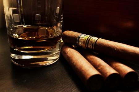 威士忌，酒精，雪茄，风格
