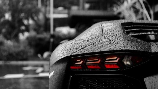 兰博基尼，超级跑车，灰色背景，雨