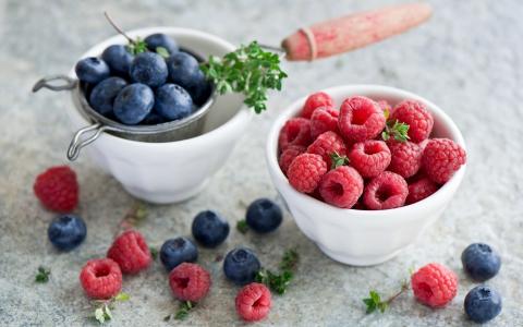浆果，蓝莓，覆盆子