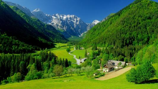 山，阿尔卑斯山，山谷，房屋，森林