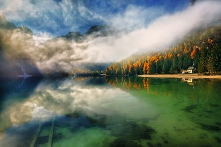 Bryes湖，Pragser Wildsee，多洛米蒂山，意大利，Krzysztof Browko
