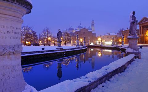 冬季，雪，运河，水，雕塑，大教堂，房屋，天空，晚上，灯，建筑