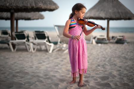 女孩，音乐，小提琴