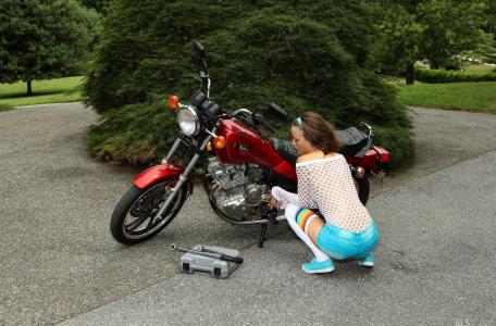 摩托车，摩托与一个女孩，背景，看看，女孩，摩纳哥摩根，摩托车