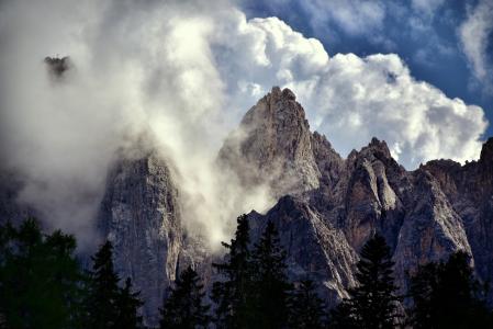 val pusteria，pustertal，意大利，白云石，南部tyrole，天空，云彩，山，森林
