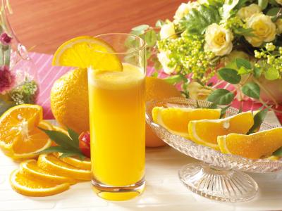 果汁，鲜花，橘子，玻璃