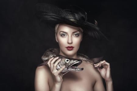 肖像，帽子，鱼的历史，派克，化妆