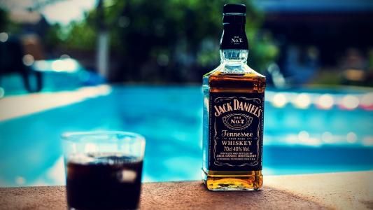 杰克丹尼尔斯，威士忌，酒精，游泳池