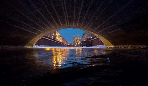 滴血的救世主，喀山大桥，由叶夫根尼Yakushev