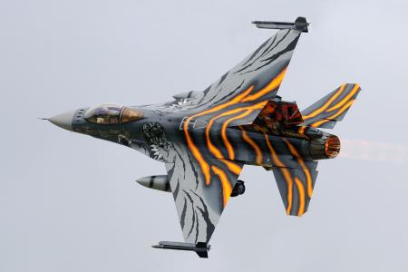 战斗机，战斗猎鹰，F  -  16时，转