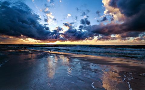 大海，沙滩，日落，云，晚上