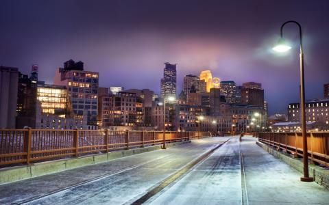 明尼苏达州，明尼苏达州，晚上的天际线，美国，雪，明尼阿波利斯，冬天