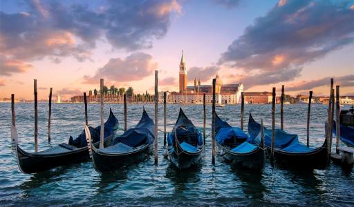 威尼斯，运河，吊船，天空，日落，建筑，塔，水，照片