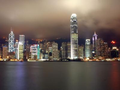 香港，在晚上