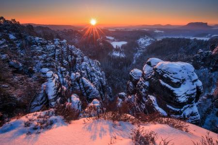 冬季日出，太阳，岩石，雪，地平线，照片，pawel uchorczak