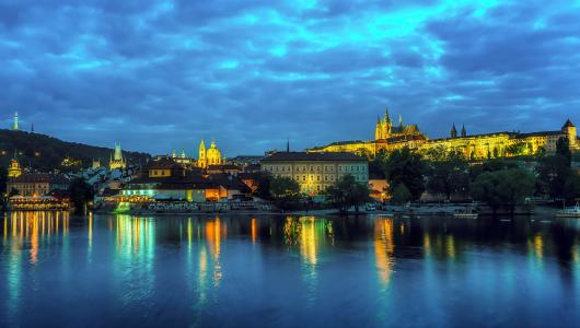晚上，城市，河流，布拉格，捷克共和国