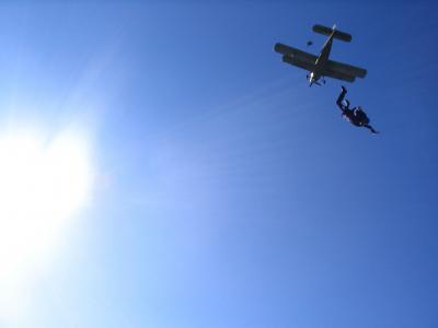 跳伞者，飞机，天空，太阳，极端