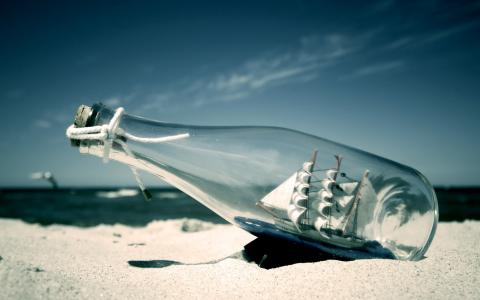 帆船在一个瓶子里，沙滩，沙滩，冲浪