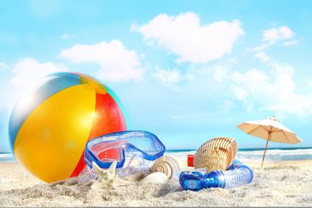 海，球，海，海滩，天空，沙滩，沙，云，云，贝壳，天空，性质