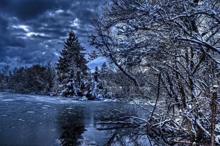 冬天，性质，河，钓鱼，雪，森林，美丽，天空，阴云密布