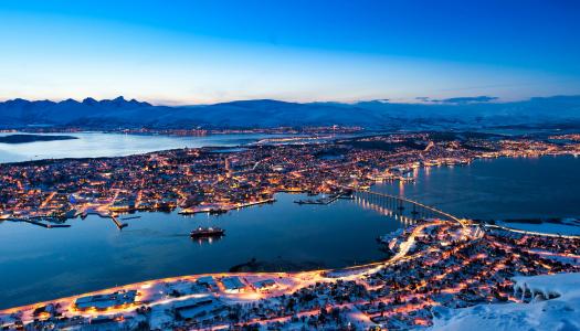 挪威，城市，山，晚上，美丽