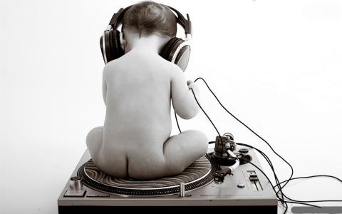 婴儿，耳机，黑色和白色，音乐