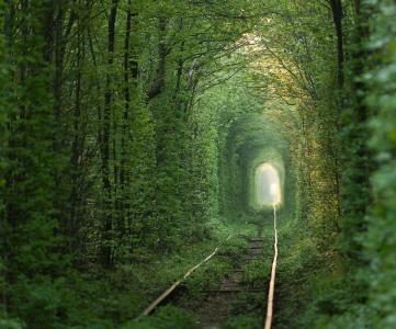 爱的隧道，乌克兰，混蛋，铁路，方式