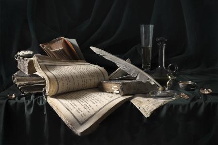 旧书，静物，笔，墨水瓶，时钟，尤金Kornienko