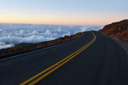 道路，标记，山，岩石，天空，云，地平线