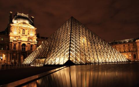 晚上，法国卢浮宫，巴黎博物馆