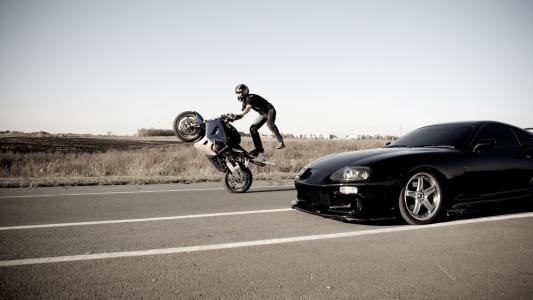 摩托车，汽车，杜卡迪848
