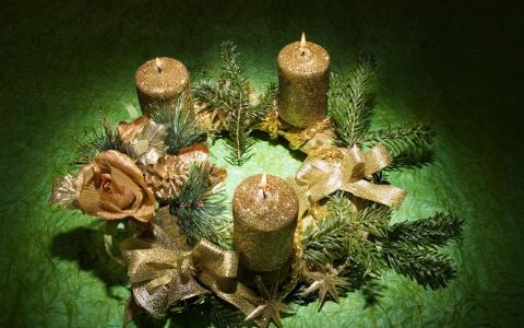 圣诞节，新年，蜡烛，冷杉的枝条，装饰品