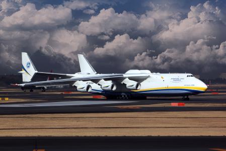 安-225，mriya，大多数，大型，飞机，世界，乌克兰，重量，590吨，承载量，254吨，速度762公里，跑道，天空，云