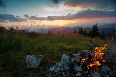 喀尔巴阡山脉，山，乌克兰，晚上，篝火，日落，草