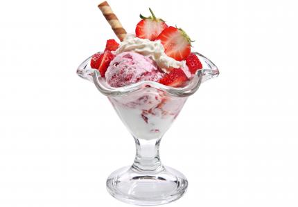 冰淇淋，草莓，白色背景