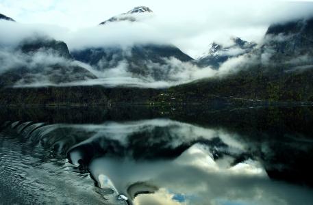 挪威，山，森林，峡湾，水，雾，美丽