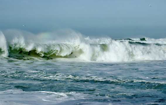 海洋海浪巨浪图片