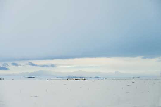 北欧冰岛冰天雪地景色图片