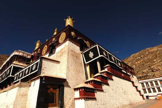 西藏哲蚌寺景象图片