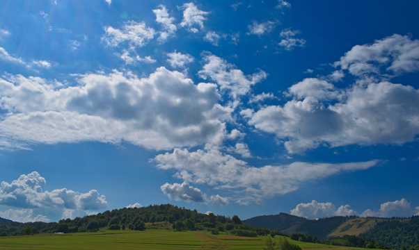 蓝天云彩景观图片