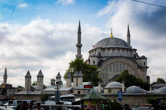 土耳其伊斯坦布尔圣索菲亚教堂建筑景象图片