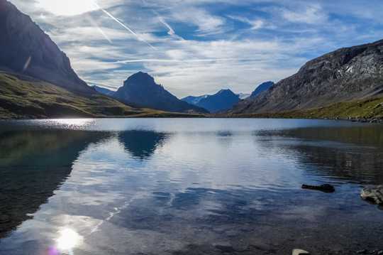 阿尔卑斯山湖群景色图片